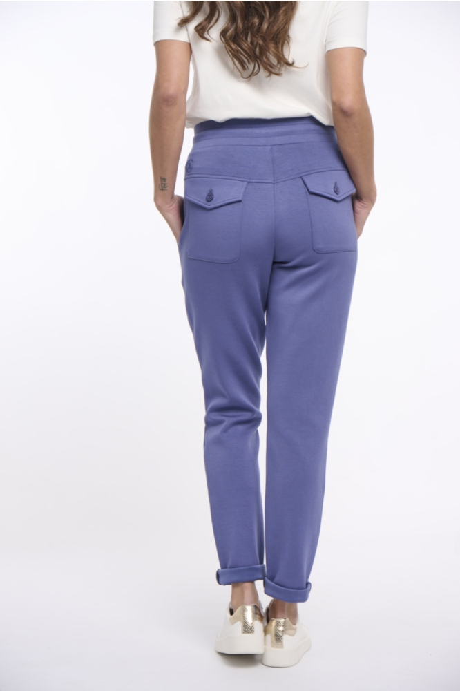 Zoso blauwe dames broek | Model achteraanzicht