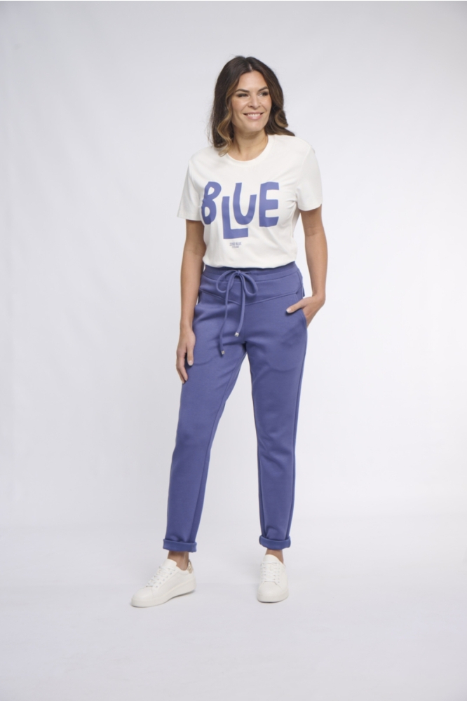 Zoso blauwe dames broek | Model