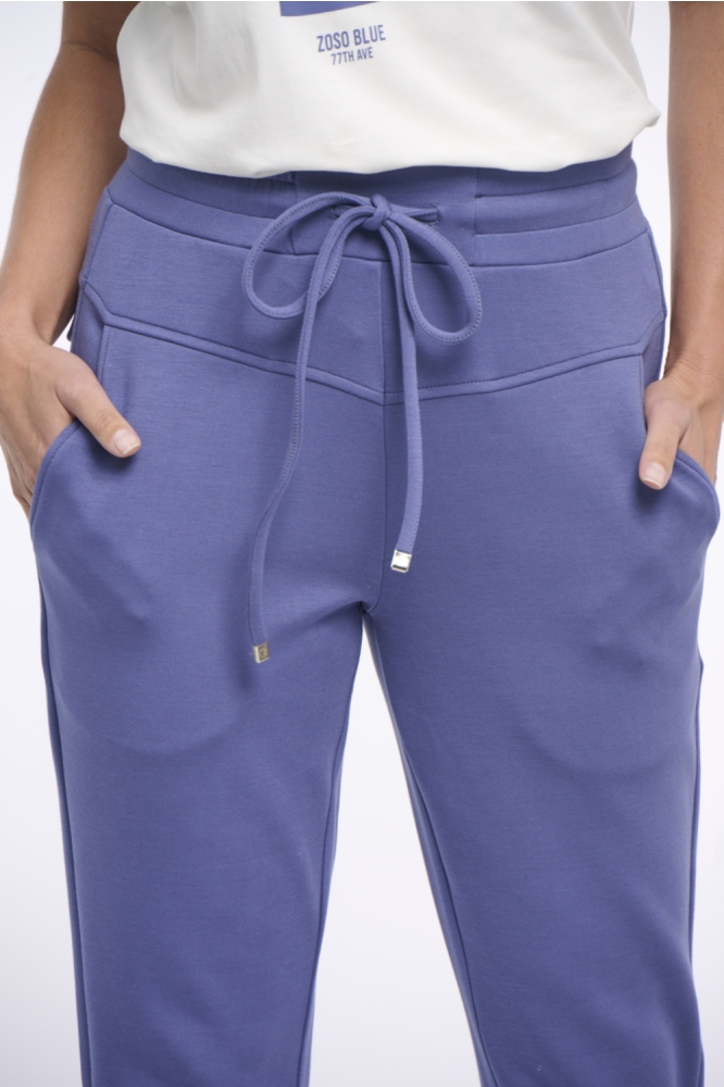 Zoso blauwe dames broek | Close up