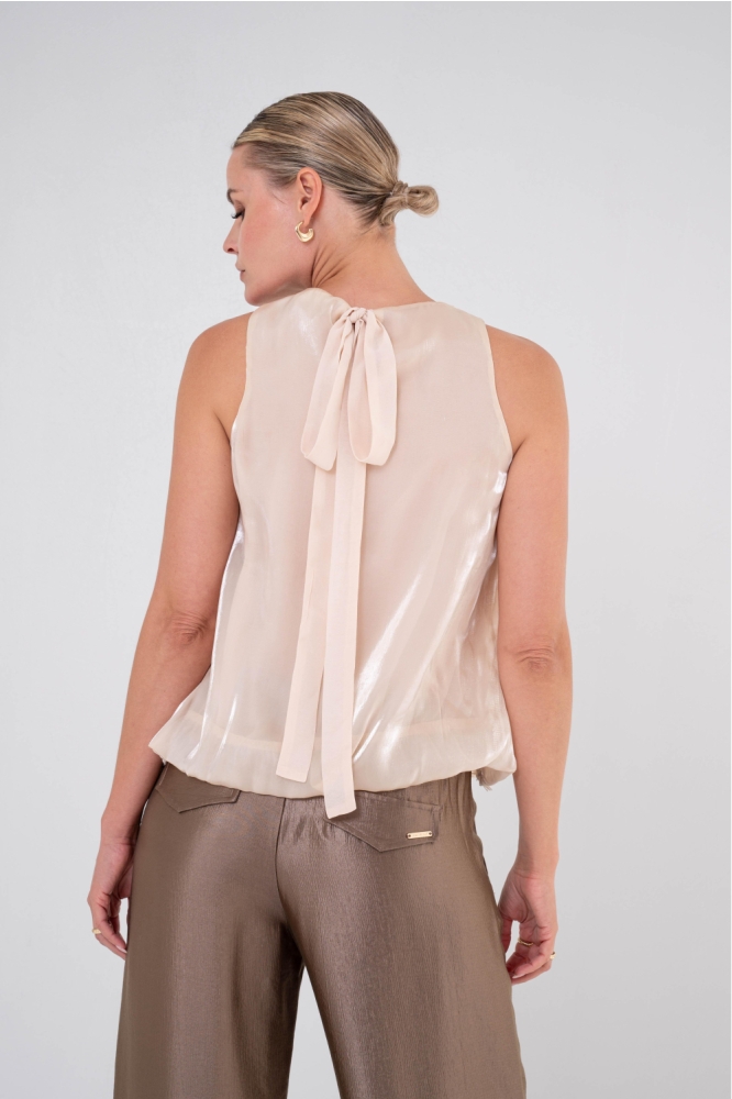Zizo taupe dames broek | Model achteraanzicht