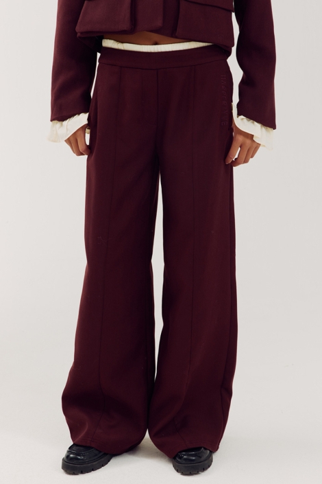 Harper & Yve rode dames broek | Model vooraanzicht
