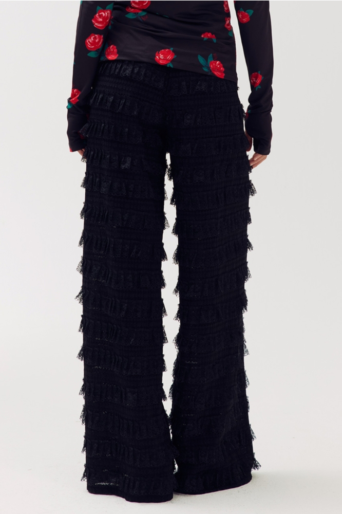 Harper & Yve zwarte dames broek | Model achteraanzicht