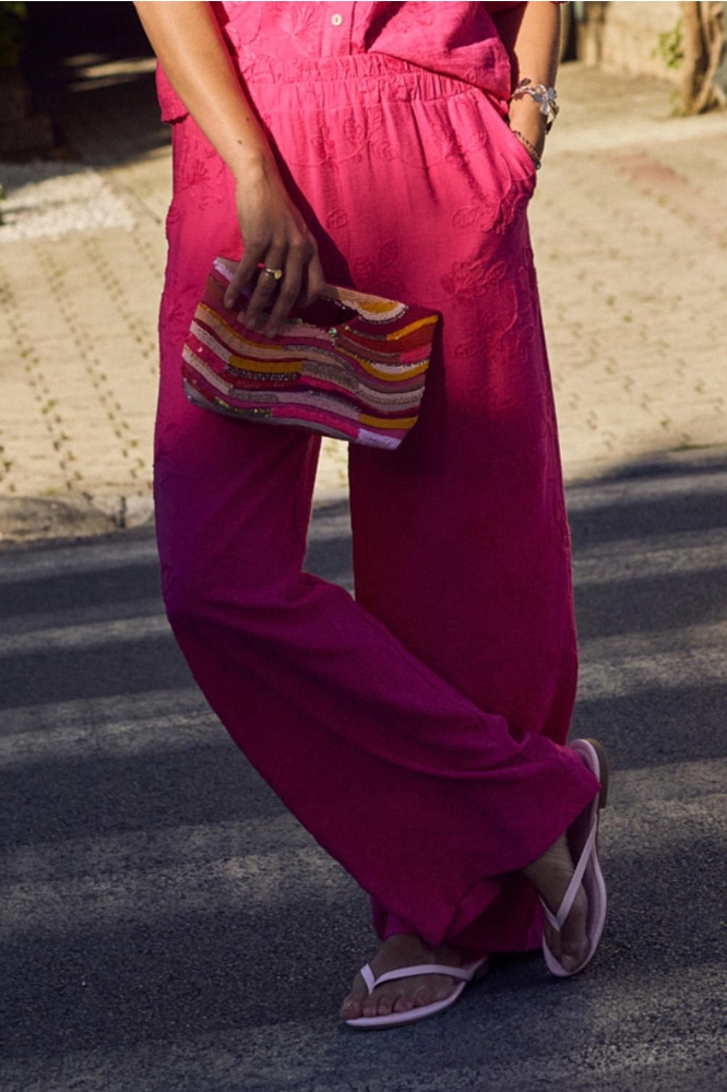 LolaLiza roze dames broek | Model vooraanzicht