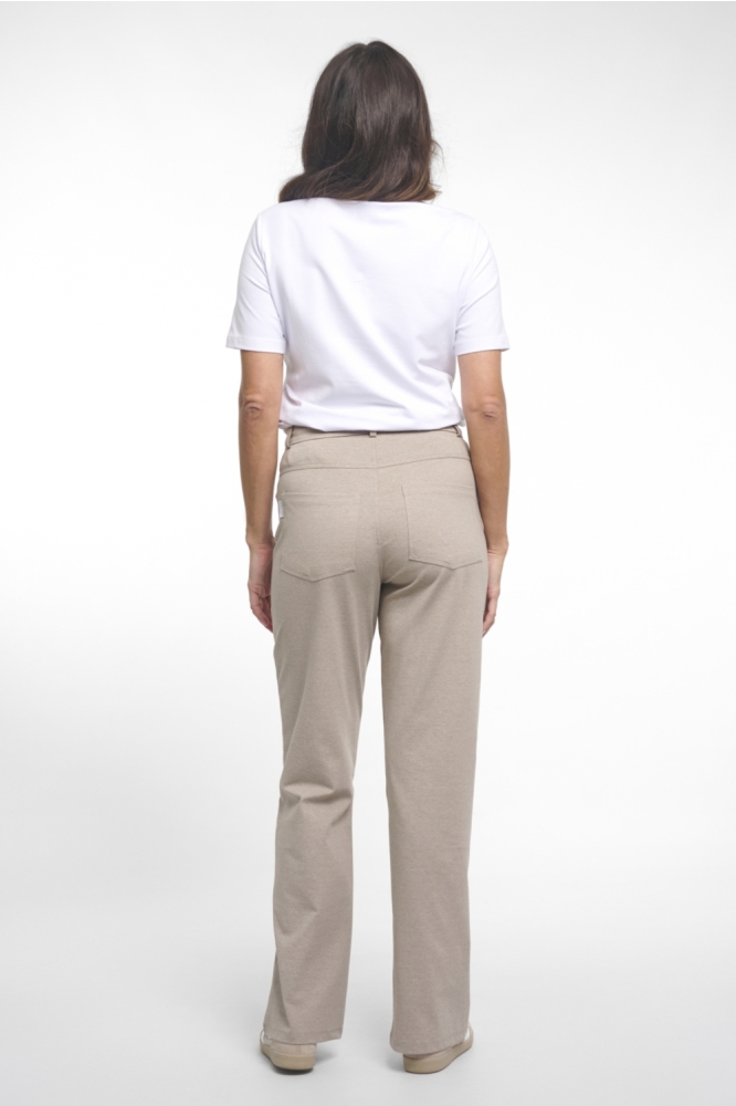 Zoso zand dames broek | Model