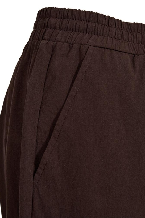 Freequent bruine dames broek | Close up
