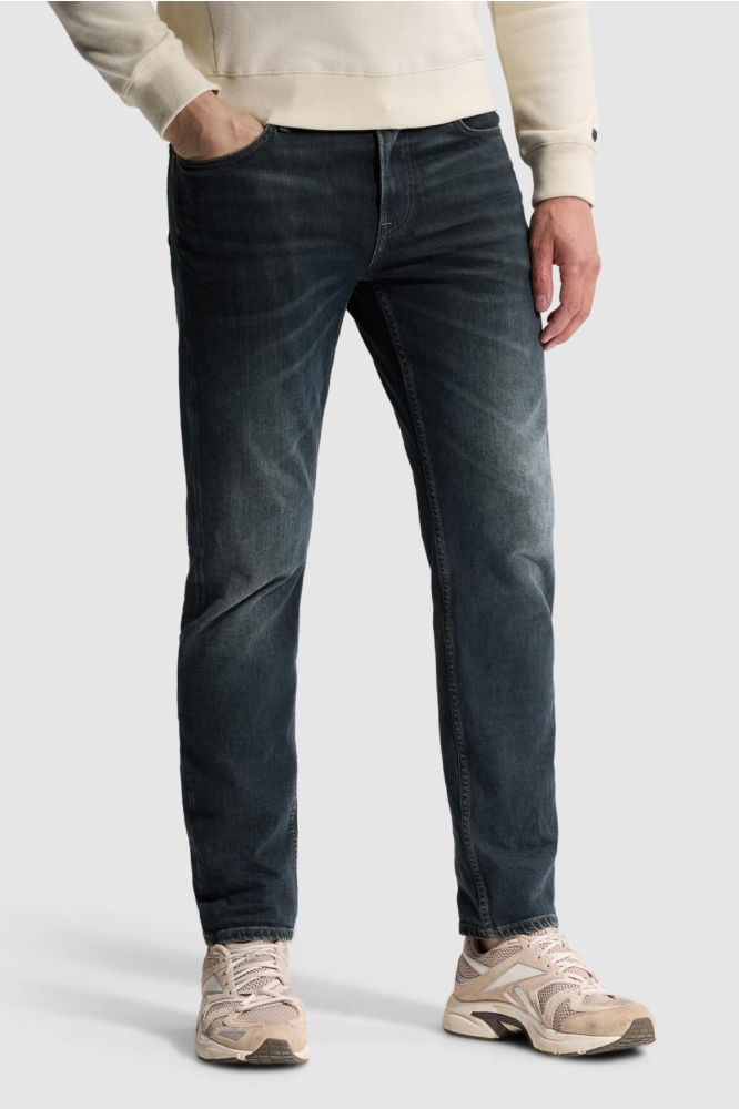 Cast Iron blauwe heren jeans | Model vooraanzicht