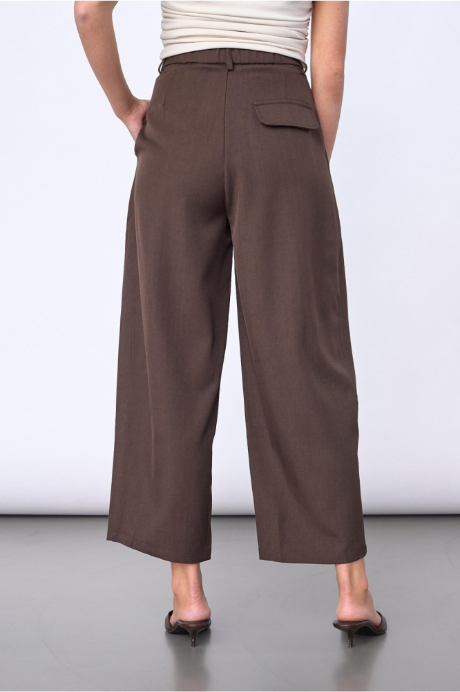 SisterS point bruine dames broek | Model achteraanzicht