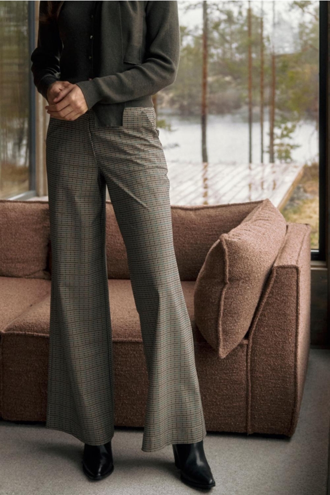 Lady Day blauwe dames broek | Sfeerbeeld, In situatie