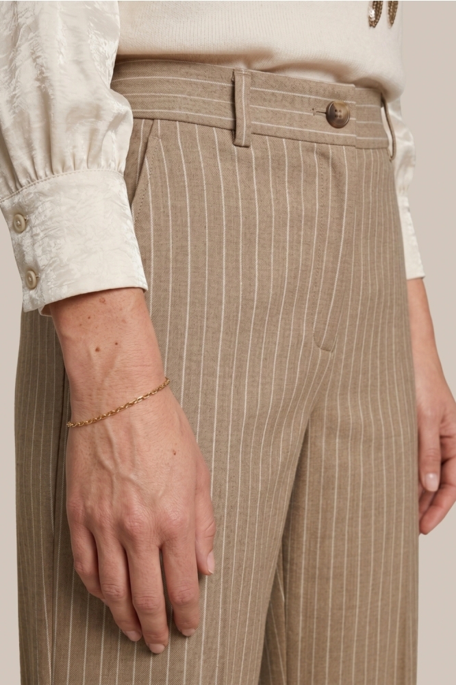 C&S The Label camel dames broek | Close up