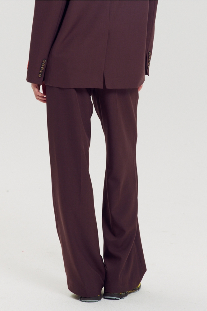 Harper & Yve paarse dames broek | Model achteraanzicht
