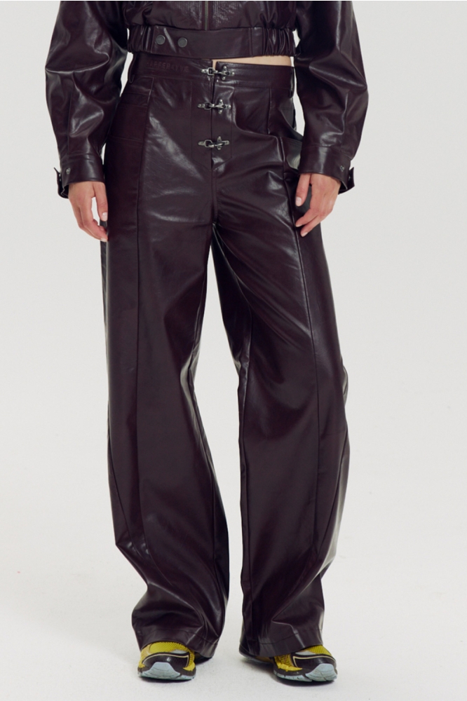 Harper & Yve paarse dames broek | Model vooraanzicht