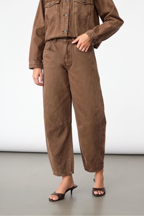 SisterS point bruine dames jeans | Model vooraanzicht