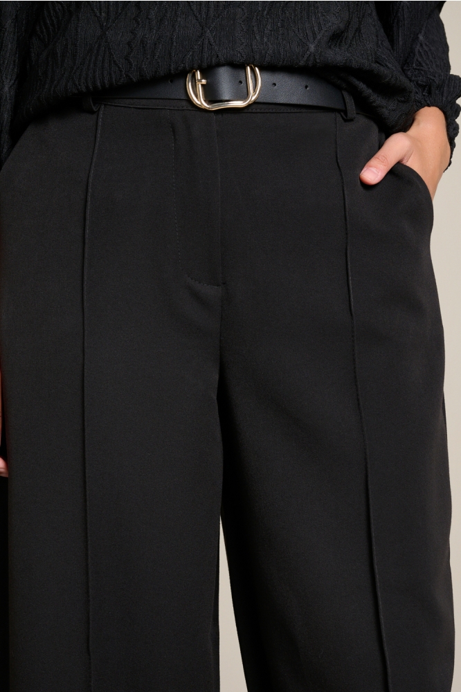 LolaLiza zwarte dames broek | Close up