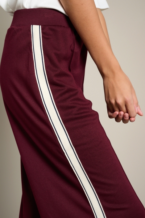 LolaLiza bordeaux dames broek | Close up