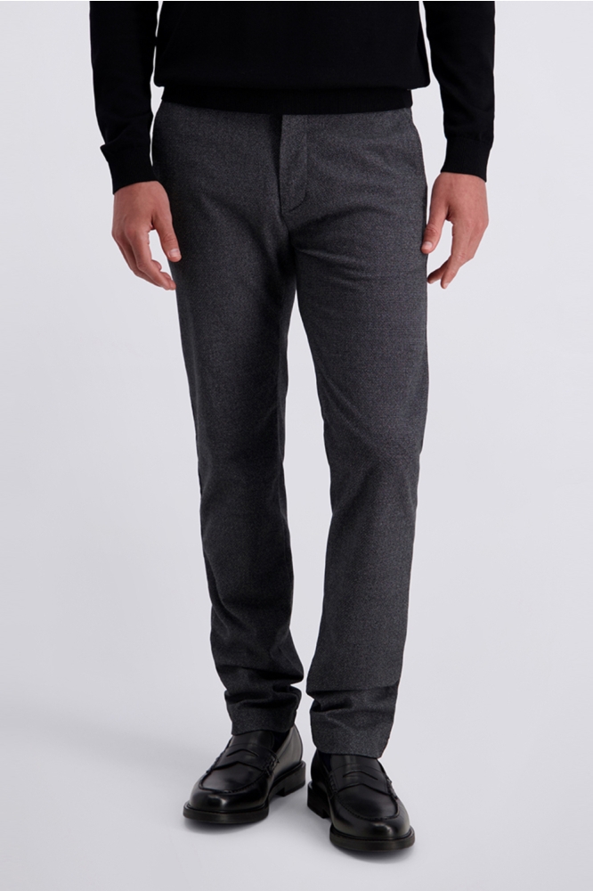 Pierre Cardin blauwe heren broek | Model vooraanzicht