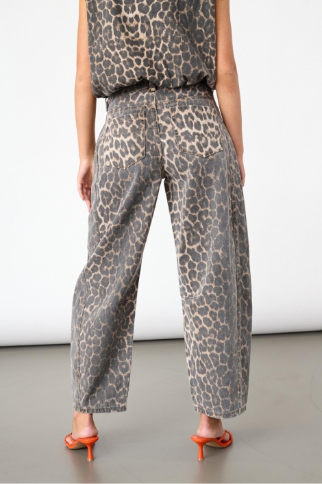 SisterS point bruine dames jeans | Model achteraanzicht