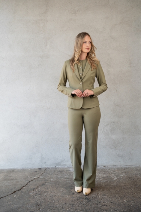 TQ Amsterdam groene dames broek | Model