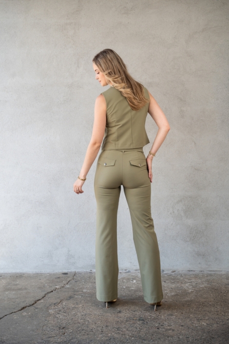 TQ Amsterdam groene dames broek | Model