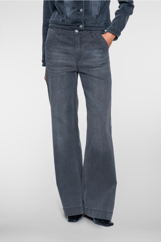 Geisha grijze dames jeans | Model vooraanzicht