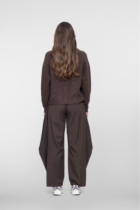 Geisha bruine dames broek | Model achteraanzicht