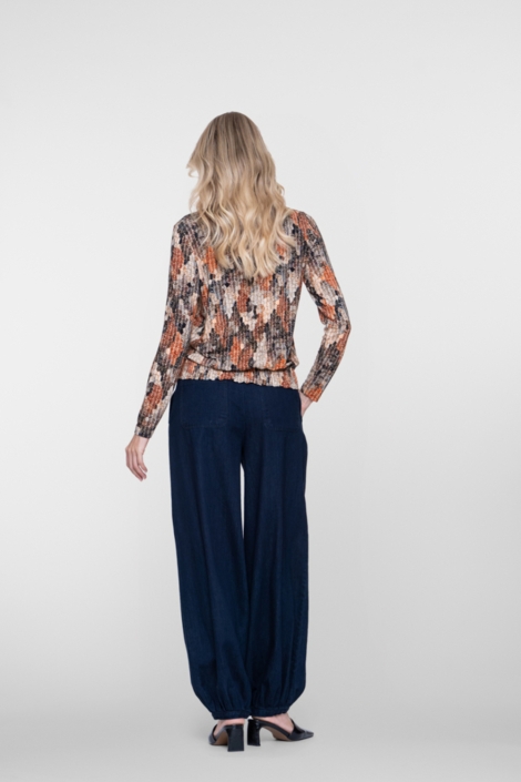 Geisha blauwe dames jeans | Model achteraanzicht