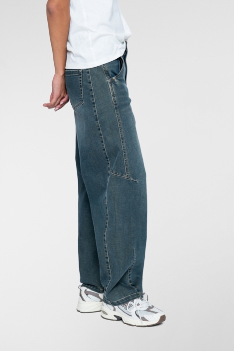 Geisha blauwe dames jeans | Model zijaanzicht