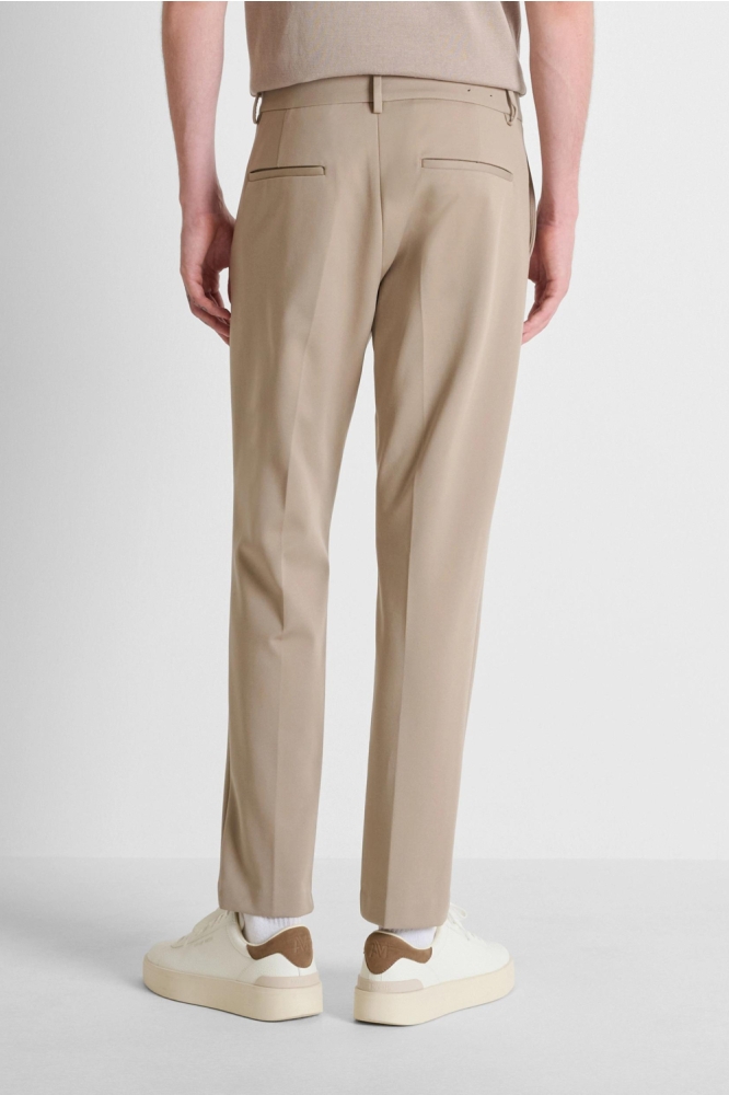 Antony Morato zand heren broek | Model achteraanzicht