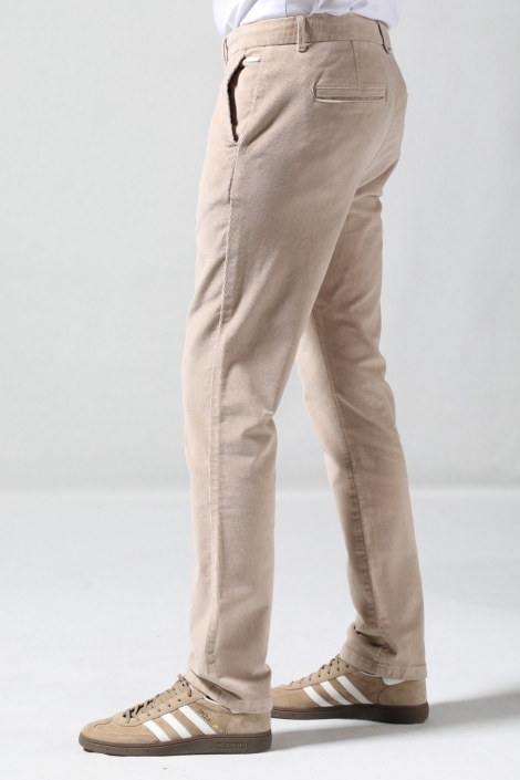 Gabbiano taupe heren broek | Model zijaanzicht