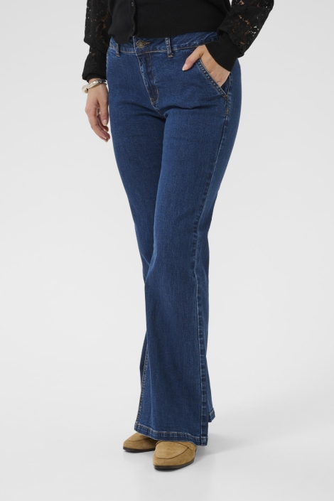 Culture blauwe dames jeans | Model vooraanzicht