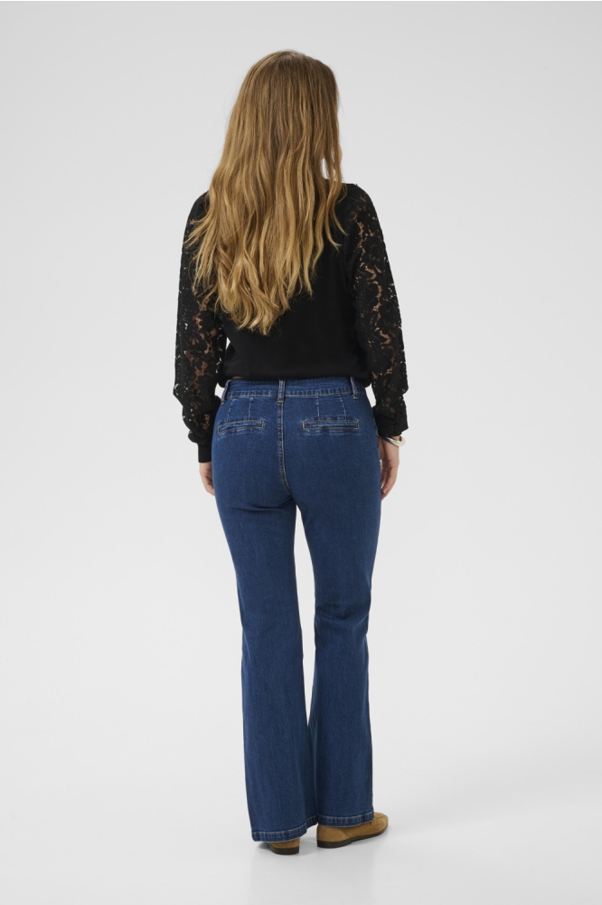 Culture blauwe dames jeans | Model achteraanzicht