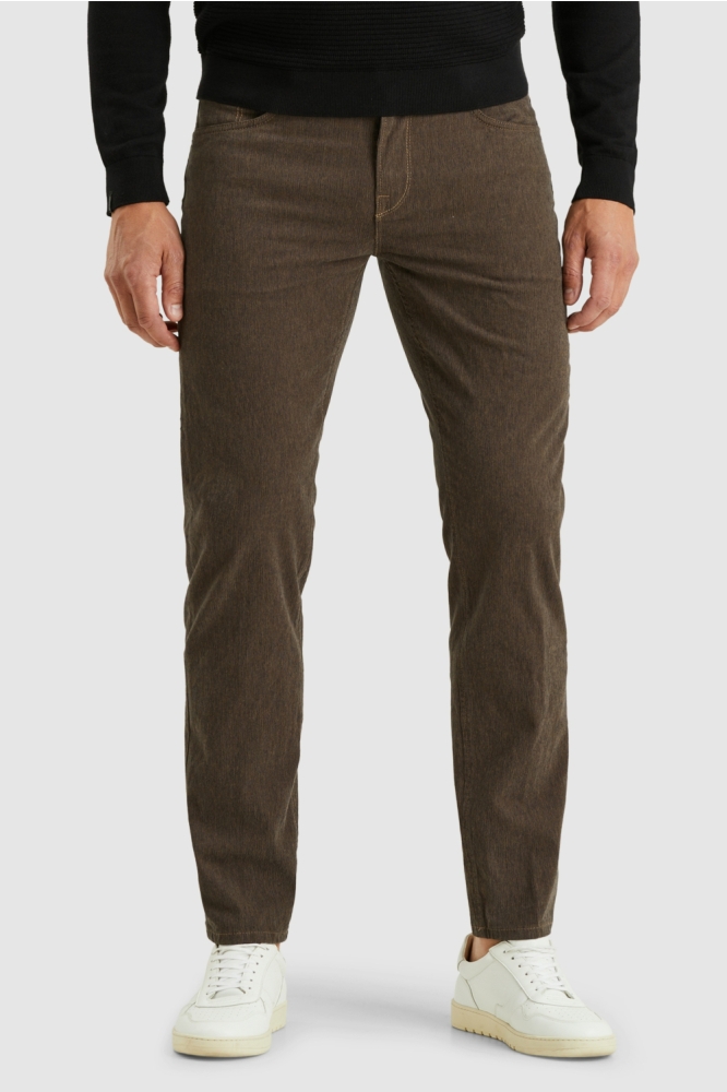 Vanguard bruine heren broek | Model vooraanzicht