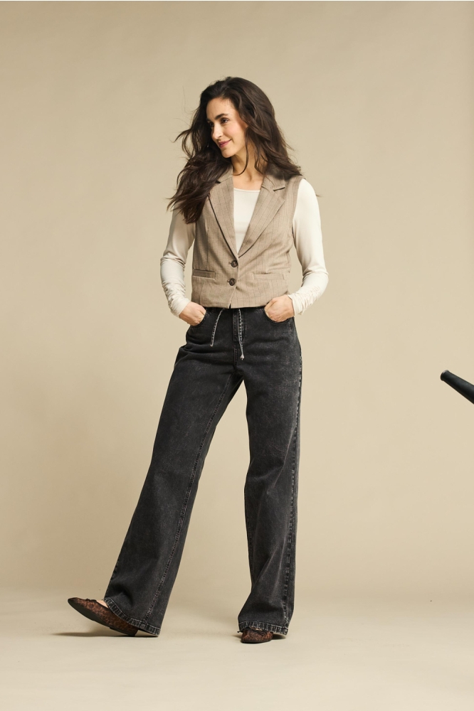 Red Button zwarte dames jeans | Model