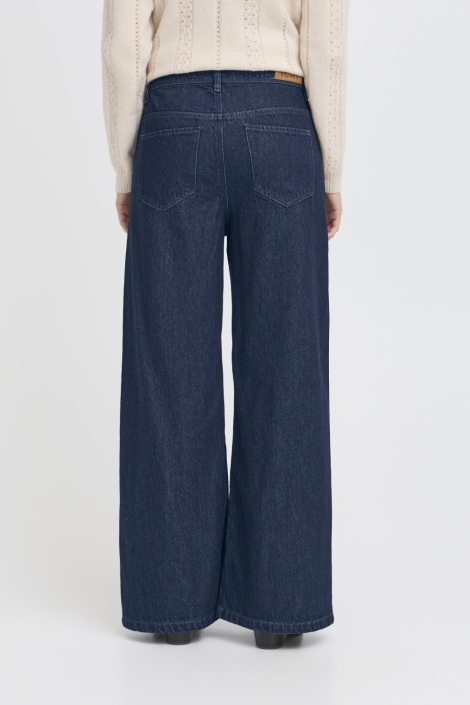 Ichi blauwe dames jeans | Model achteraanzicht
