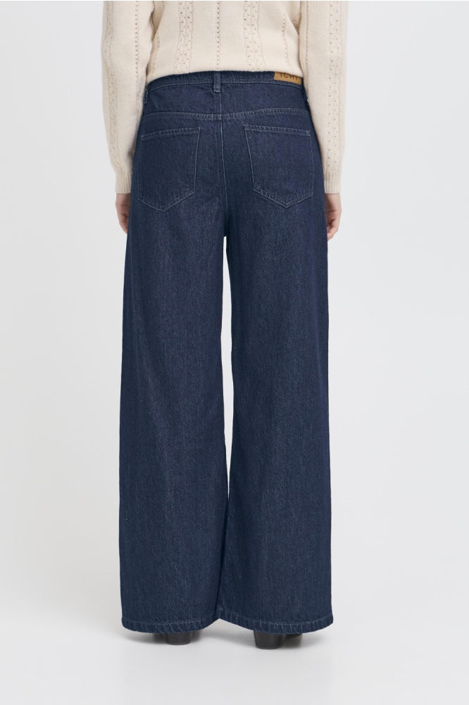 Ichi blauwe dames jeans | Model achteraanzicht