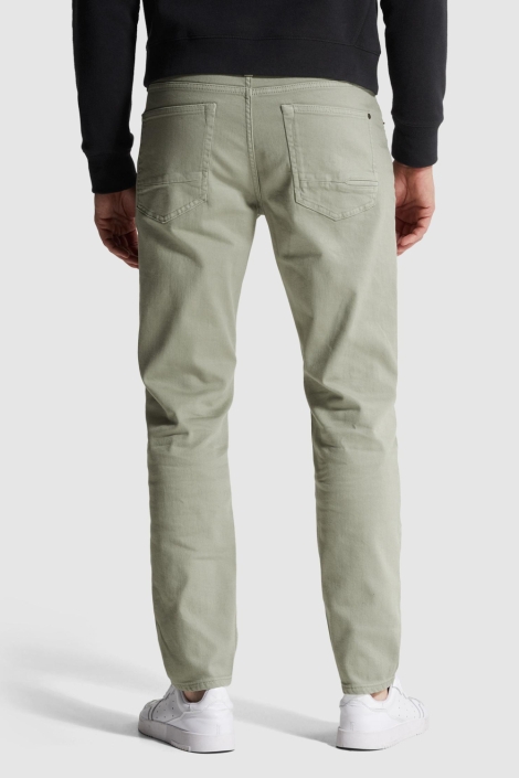 Cast Iron groene heren jeans | Model achteraanzicht