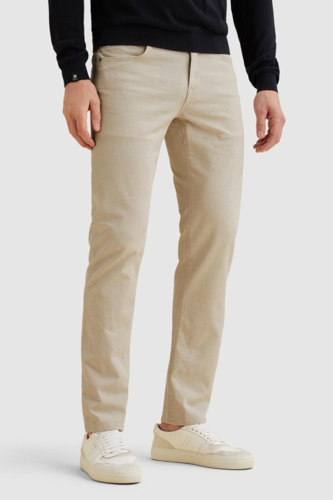 Vanguard beige heren broek | Model zijaanzicht