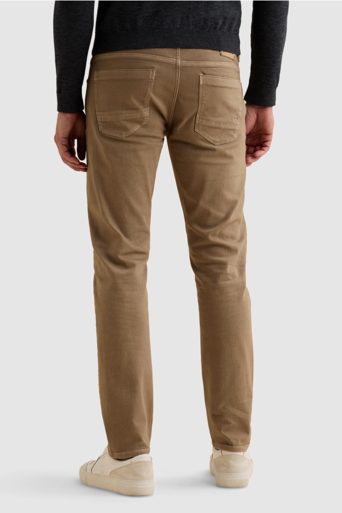 Vanguard beige heren jeans | Model achteraanzicht