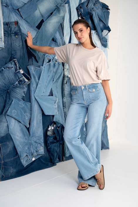 Dnm pure blauwe dames jeans | Model