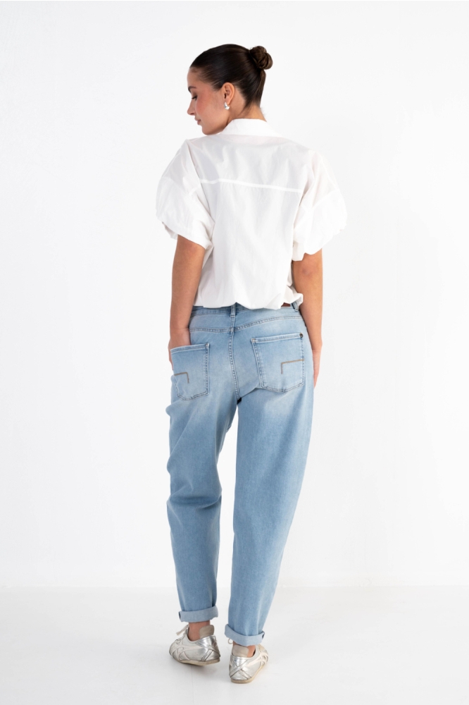 Dnm pure blauwe dames jeans | Model achteraanzicht