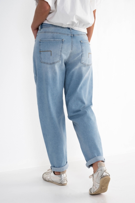 Dnm pure blauwe dames jeans | Model achteraanzicht