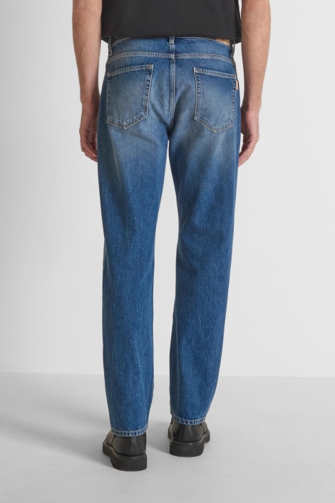 Antony Morato blauwe heren jeans | Model achteraanzicht