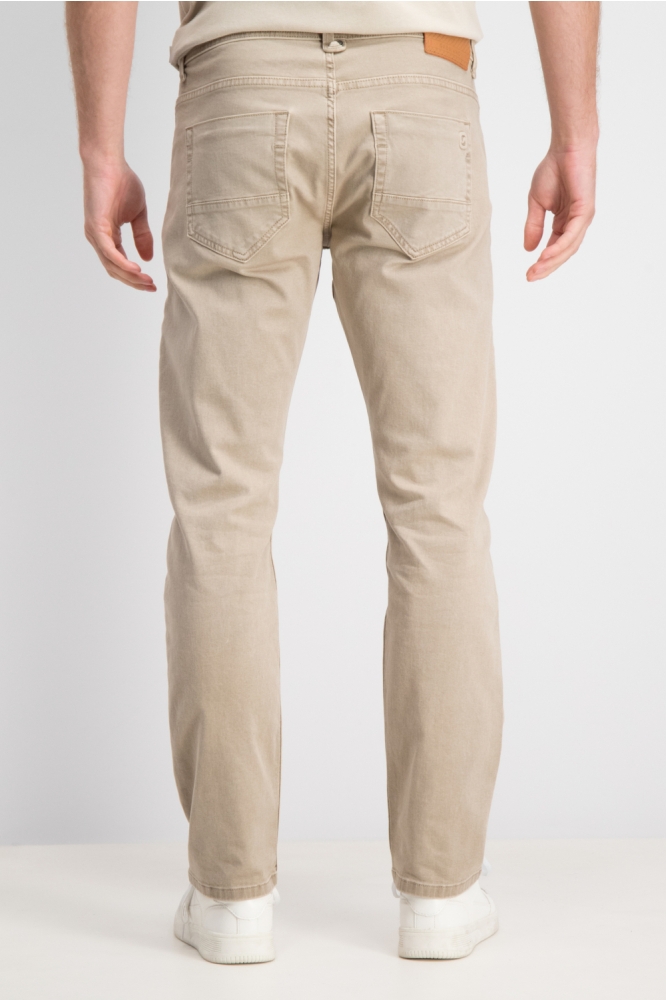 Gabbiano camel heren jeans | Model achteraanzicht