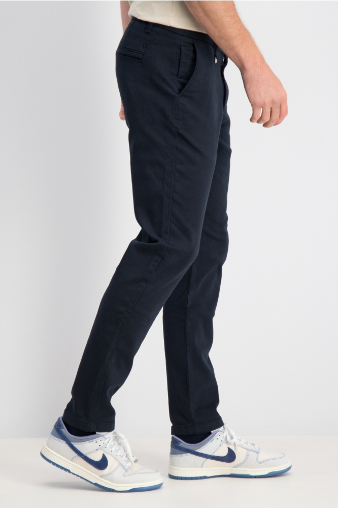 Gabbiano blauwe heren broek | Model zijaanzicht