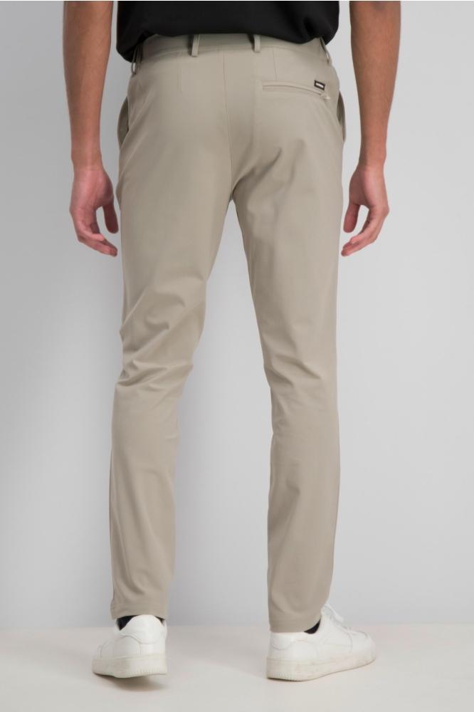 Gabbiano zand heren broek | Model achteraanzicht