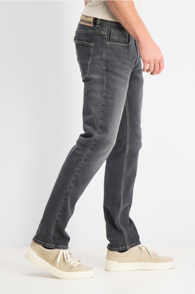Gabbiano grijze heren jeans | Model zijaanzicht