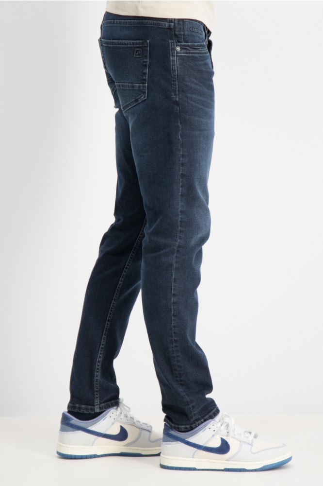 Gabbiano blauwe heren jeans | Model zijaanzicht