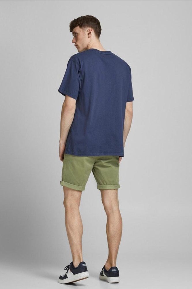 Jack & Jones groene heren korte broek | Model achteraanzicht