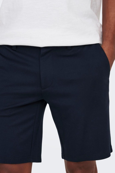 Only & Sons blauwe heren korte broek | Close up