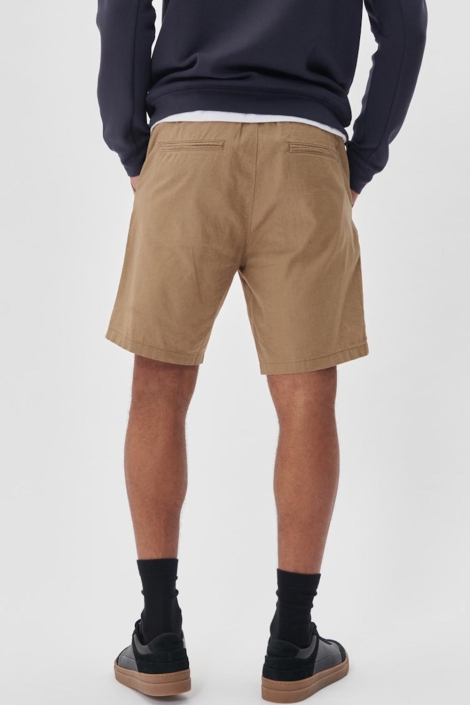 Matinique beige heren korte broek | Model achteraanzicht