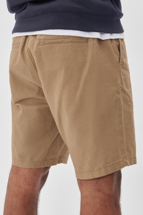 Matinique beige heren korte broek | Model achteraanzicht